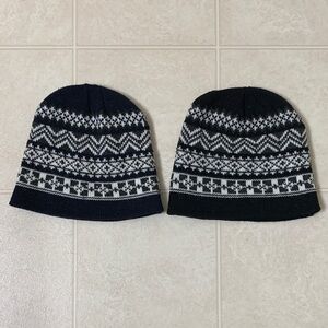 🌷3 for$25🌷Unbranded, US OS, Pair of Black Blue & White Nordic Style Knit Toques